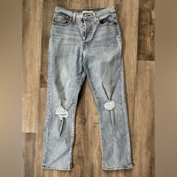 Levis Denim Wedgie Straight Light Blue 29 Button Fly Distressed Jeans - Picture 1 of 7
